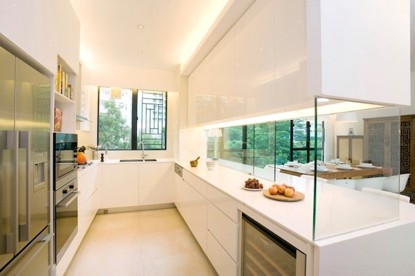 طراحی آشپزخانه شیشه ای